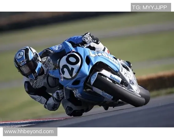 足球明星街头豪车风采大赏尽显奢华与魅力的完美结合